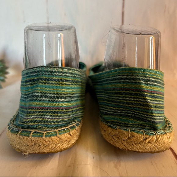 💚OLD NAVY • Striped Canvas Flat Espadrilles - Picture 4 of 12